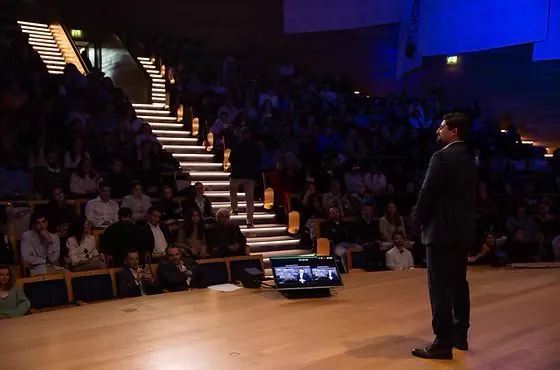 Radovan Vitosevic on stage at Centro de Congressos do Estoril, Lisbon, Portugal